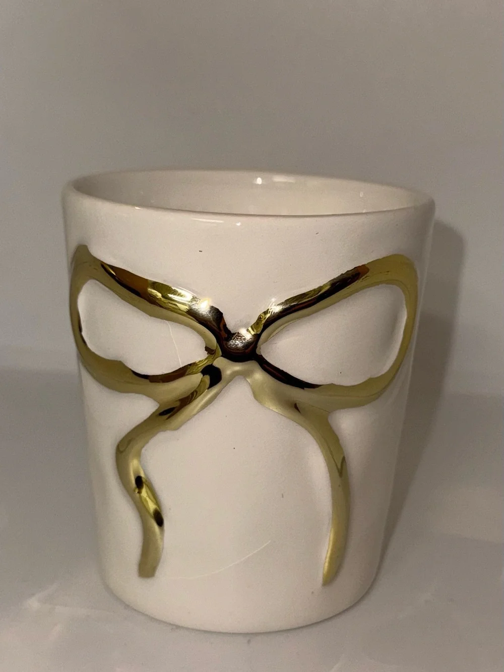 Urban Outfitters Bow Scented Candle, Floral Magic